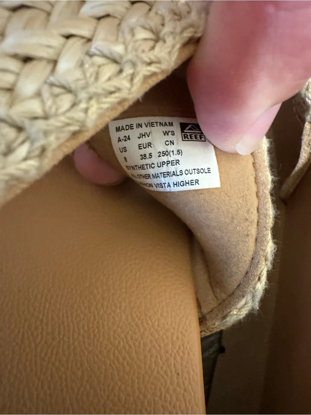 Reef Cushion Vista Higher Platform Sandal in Natural Raffia. Sz 8. Worn once. - Picture 8 of 12
